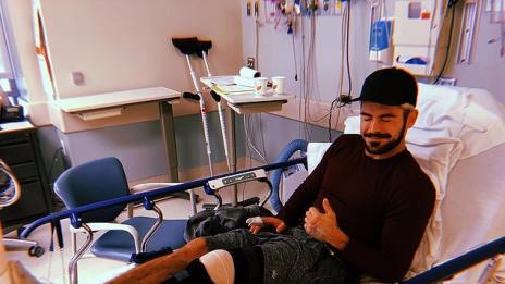 Зак Ефрон влезе в болница