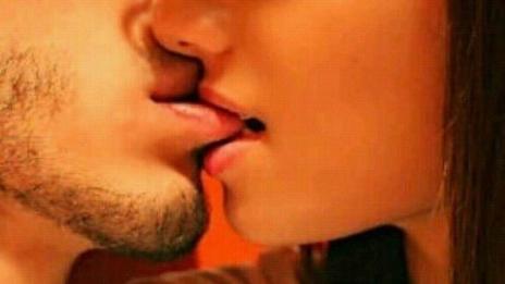 Защо целуваме със затворени очи?