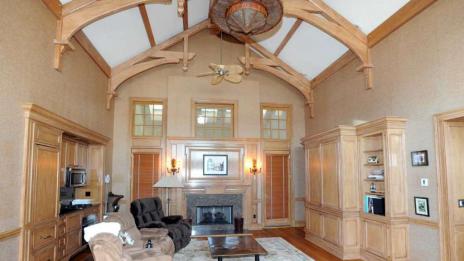 Вижте отвътре първото имение на Доналд Тръмп