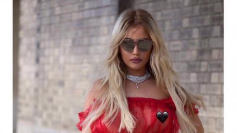 Чар или бедствие: Гери-Никол се хвали със силикона си (16+)