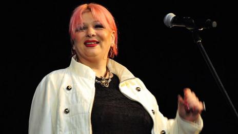 Шеф Петров и Милена Славова участвали във верижна катастрофа