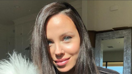 Теди Бургазлиева се мести с бебетата в Ел Ей