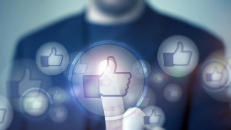 Повече харесвания във Facebook – по-малко уверени сме