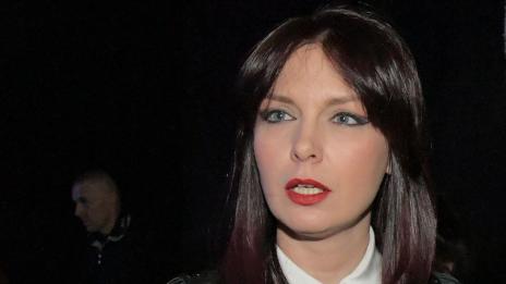 Жени Калканджиева срещу силиконовата инвазия