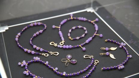 Съпругата на френския посланик показа собствени бижута