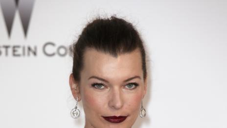 Мила Йовович очаква второ дете