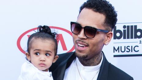 Крис Браун започва съдебна битка за дъщеря си