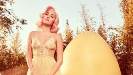 Бременна ли е Майли Сайръс?