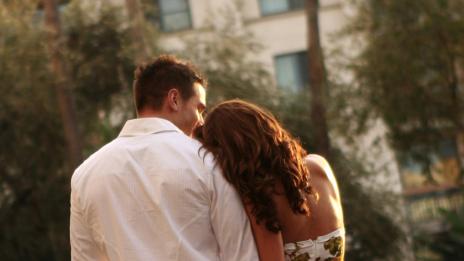 Как привързаността влияе на връзката ви