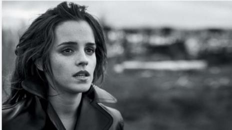 Пред Ловеца на души: Ема Уотсън в черно-бяло