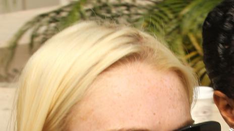 Линдзи отново в съда