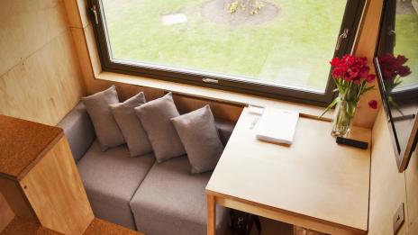 Да живееш в куб. Най-малкият в света (видео)