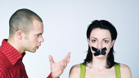 Червени флагчета в началото на една връзка