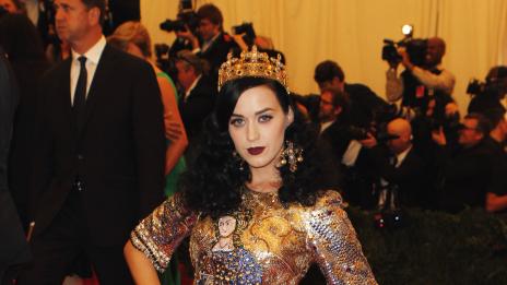 Приятелите на Кейти Пери искат Патинсън за нейно гадже