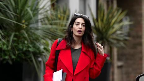 Бъдещите родители Амал и Джордж стават по-отговорни