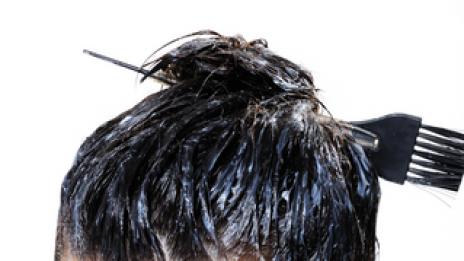 Тайно оръжие: как да махнете петната от боя за коса