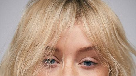 Неузнаваема: Кристина Агилера без грим