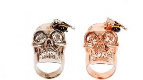 Alexander McQueen избра черепите