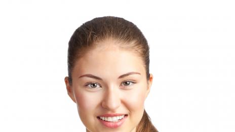 Какво причинява тъмните кръгове под очите