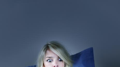 5 причини да не проверявате имейла си през нощта