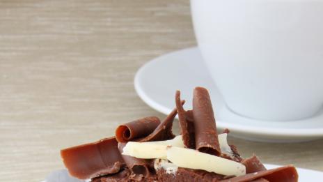 Шоколадово-кокосов сладкиш за ценители