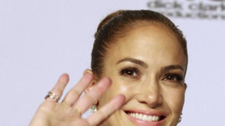 Дженифър Лопес отрече слуховете за годеж