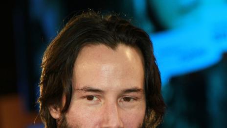 Гола жена нахълта в дома на Киану Рийвс