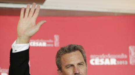 Кевин Костнър ще празнува  60-годишен юбилей в Дисниленд