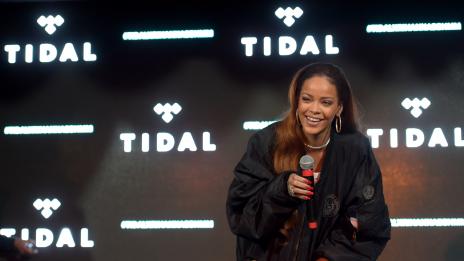 Риана отрече връзка с баскетболиста Мат Барнс