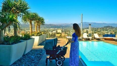 Теди Бургазлиева роди близнаци, показа ги на света