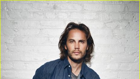 Тейлър Кич диша във врата на Матю Макконъхи