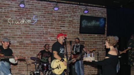 Дичо: Парите развалиха музиката!