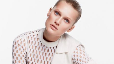 Тони Гарн в черно и бяло