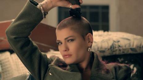 Чар или бедствие: Жана Бергендорф остана без коса