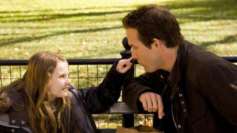 Защо жените не искат да излизат със самотни татковци?