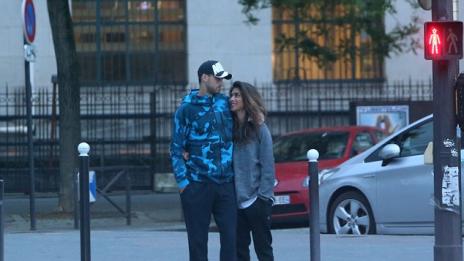 Шерцингер е все така щастлива в обятията на Гришо