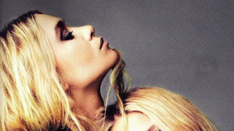 Сестрите Олсън стоят далече  от модерното