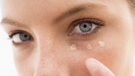 Как да избирате и да нанасяте коректор