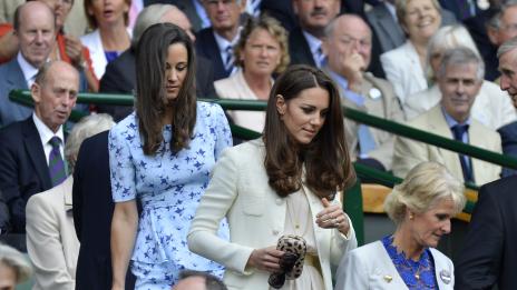 Кейт и Пипа Мидълтън разпускаха по женски