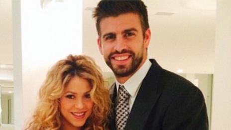 Шакира показа наедрялото си коремче