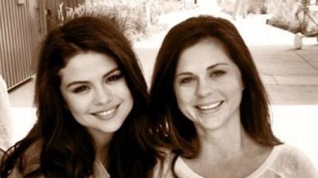 Селена Гомес ще става кака