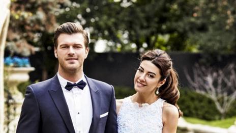 Къванч Татлъту се предаде на дизайнерката Башак Дизер