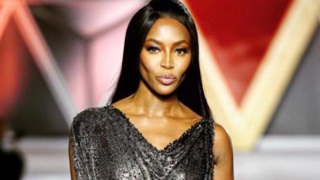 Папараци: Наоми Кембъл засечена в компанията на мистериозен мъж