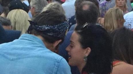 Кейти Пери и Джон Майър работят върху връзката си