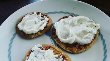 Веган пълнозърнести и здравословни плодови палачинки