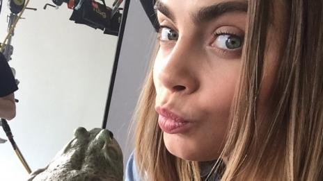 Кара Делевин се има за новата Чарлийз Терон