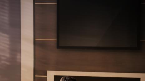 Интелигентна телевизионна система избира подходящи реклами