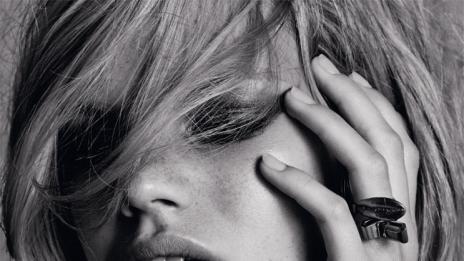 Гаджето на Хари Стайлс съблазнява