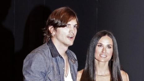 Кътчър и Мур в ожесточена борба за 190 млн. лири