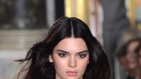 Как поддържа перфектната си форма Кендъл Дженър